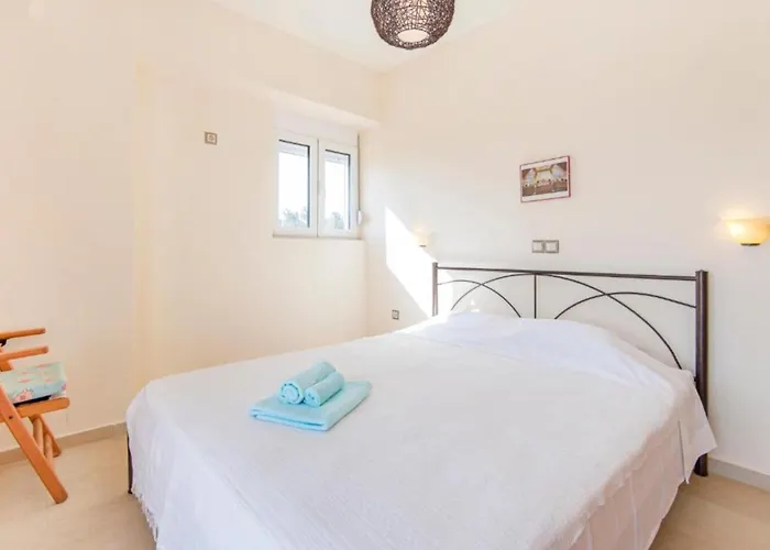 فيلة Verona Pool