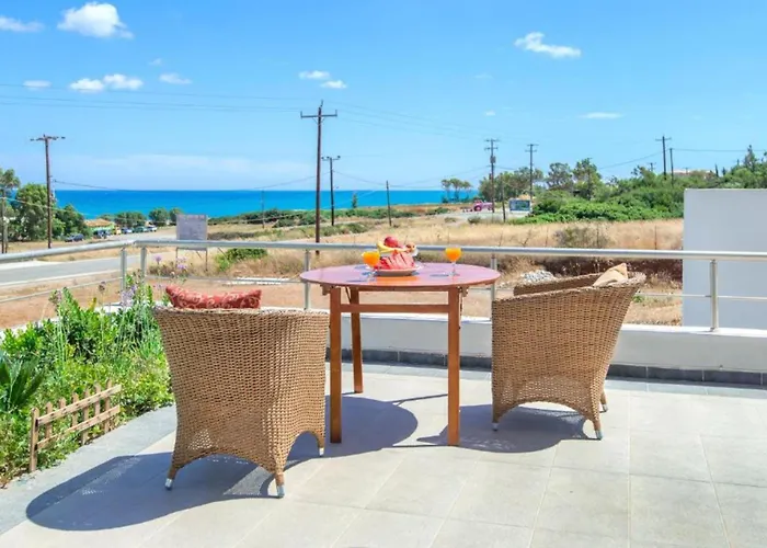 فيلة Verona Pool لاخنيا