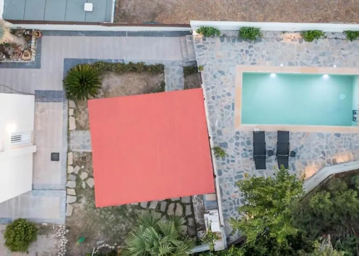 Verona Pool *